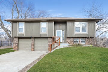 406 E 164th Ter Belton, MO 64012